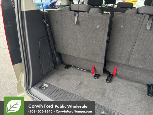 Used 2015 Ford Transit Connect XLT image 32