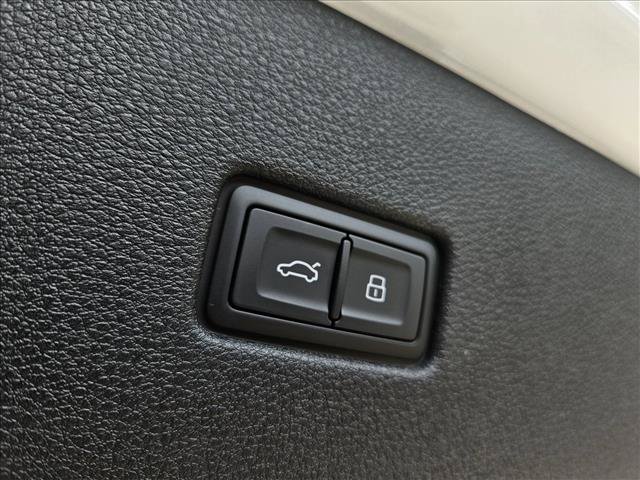 New 2026 Audi Q8 Premium Plus AWD/4WD image 25