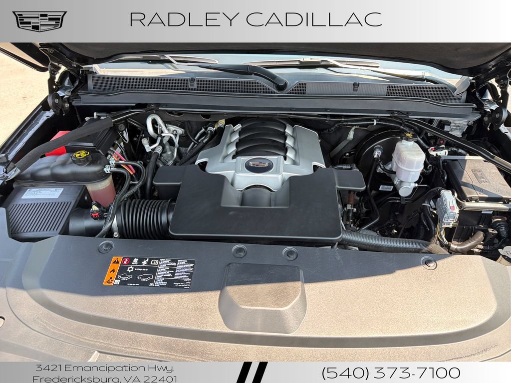 Used 2020 Cadillac Escalade Premium Luxury AWD/4WD image 14