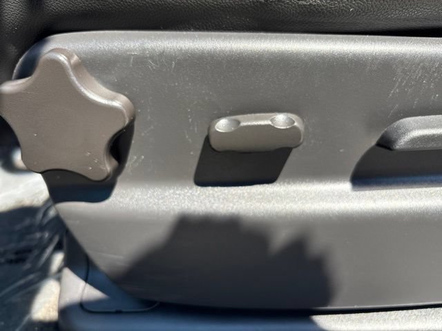 Used 2014 Chevrolet Suburban LT AWD/4WD image 15