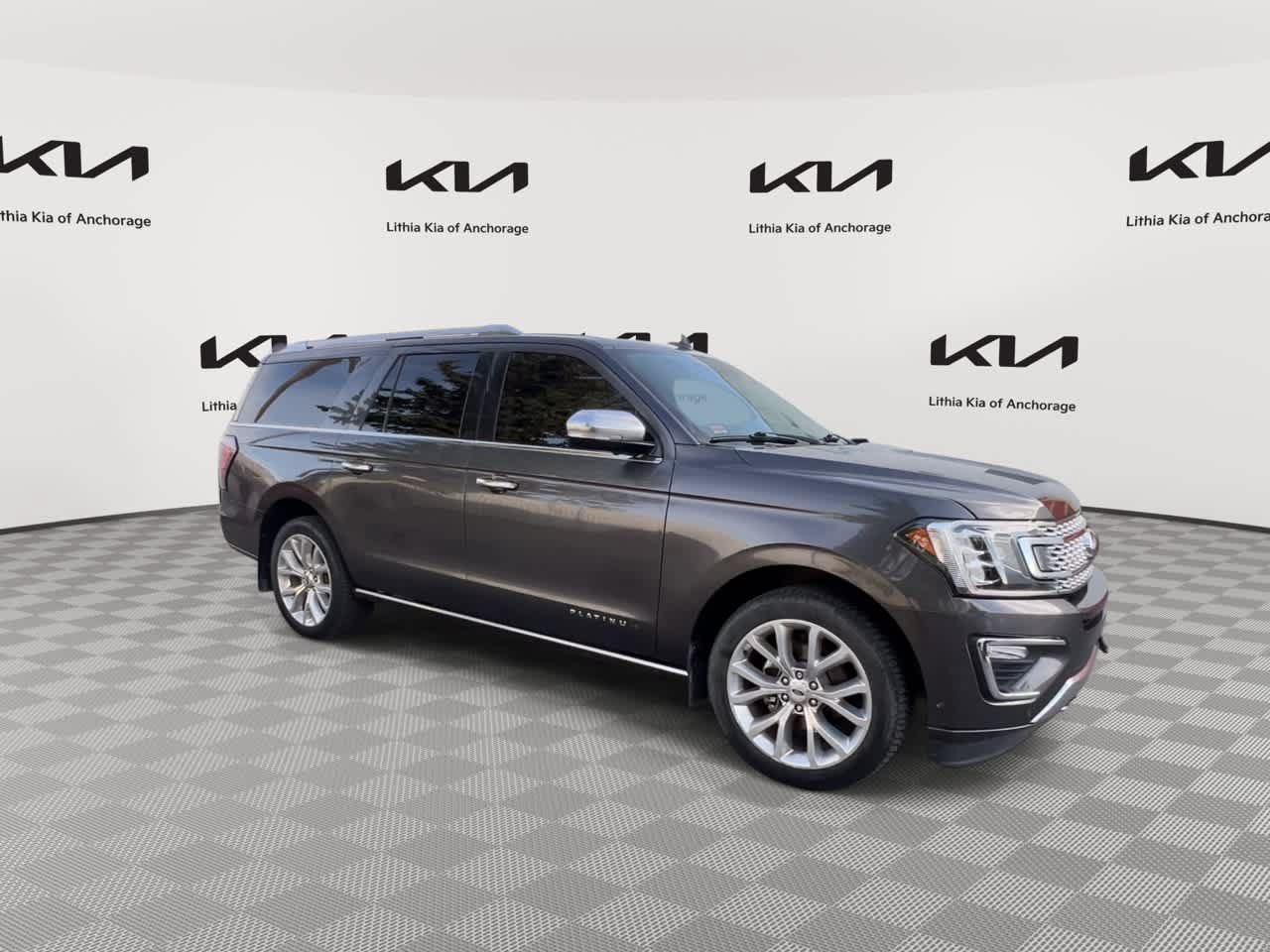 Used 2019 Ford Expedition Max Platinum AWD/4WD image 2