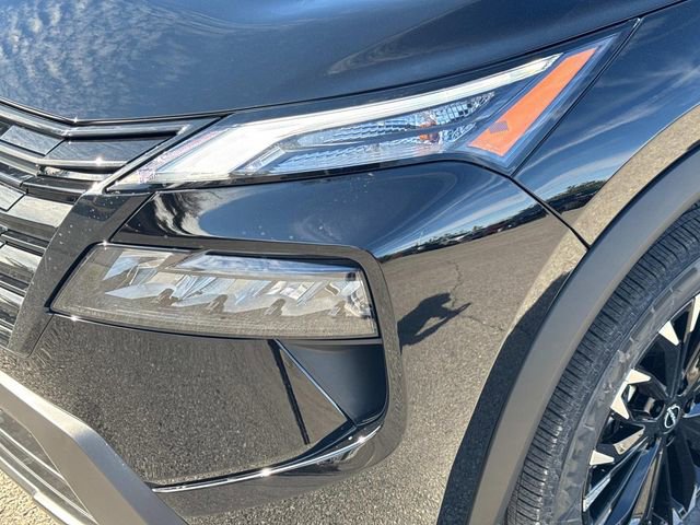 New 2026 Nissan Rogue Dark Armor image 10