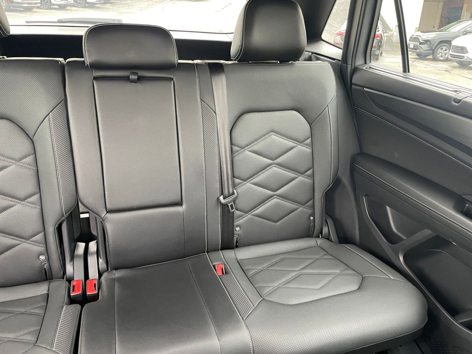 Used 2025 Volkswagen Atlas Cross Sport SE image 37