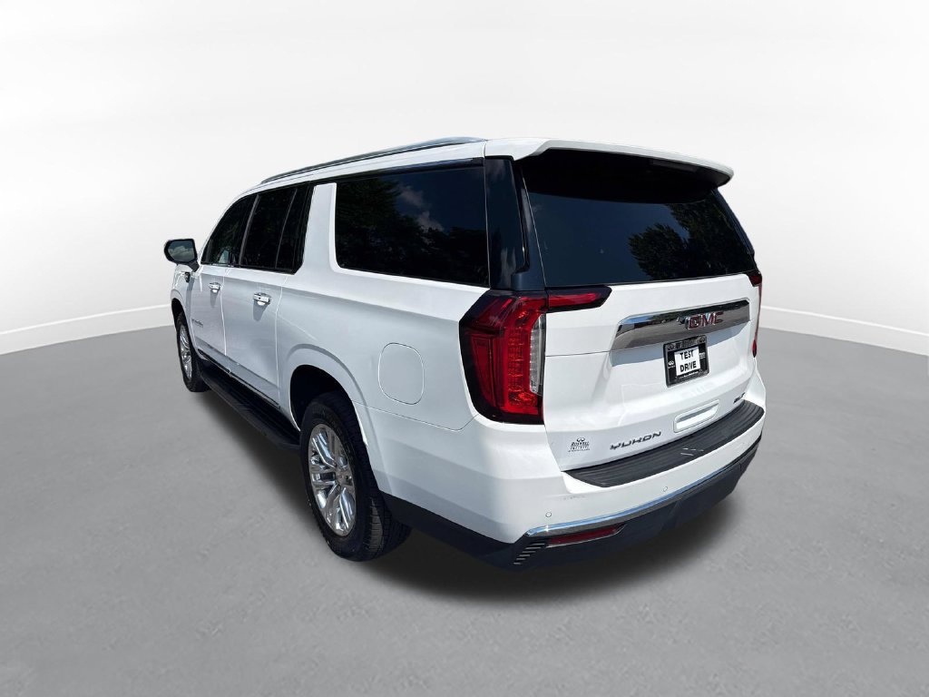 Used 2023 GMC Yukon XL SLT AWD/4WD image 8