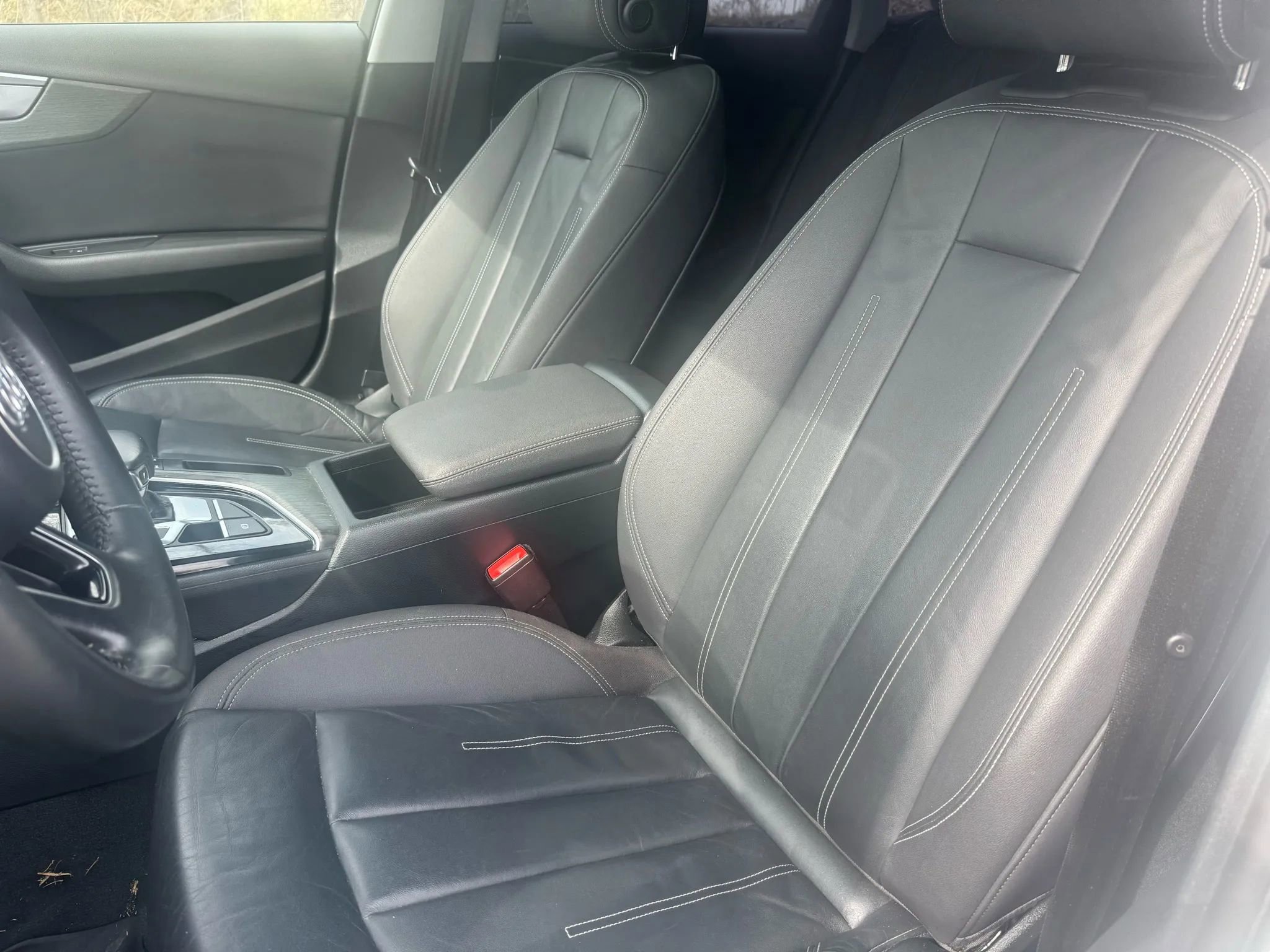 Used 2020 Audi A4 2.0T Premium w/ Convenience Package image 15