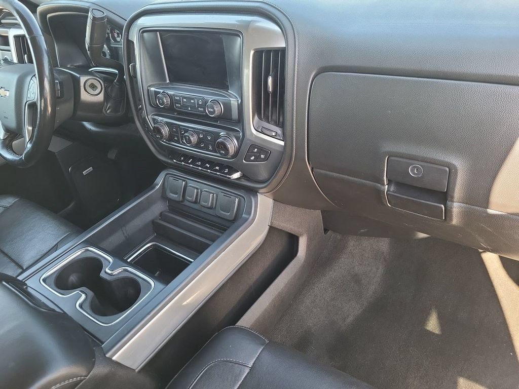 Used 2017 Chevrolet Silverado 1500 LTZ Z71 w/ LTZ Plus Package AWD/4WD image 35