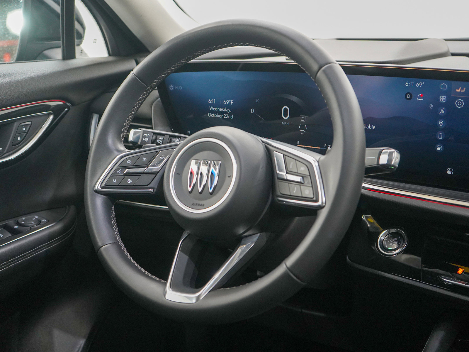 Used 2024 Buick Envision Preferred image 14