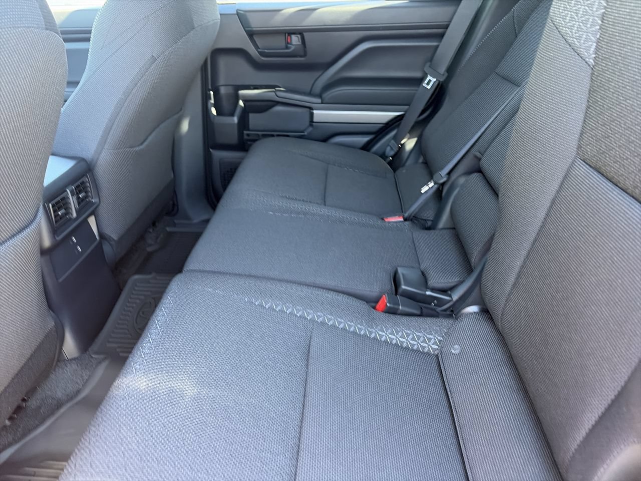 New 2026 Toyota 4Runner SR5 AWD/4WD image 21
