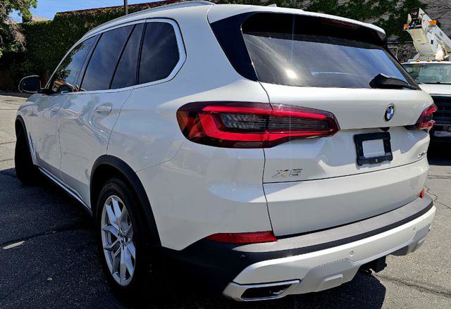 Used 2022 BMW X5 xDrive40i w/ Executive Package AWD/4WD image 7