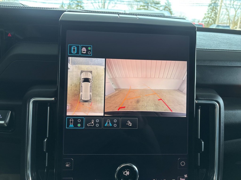 Used 2025 GMC Yukon Denali image 18