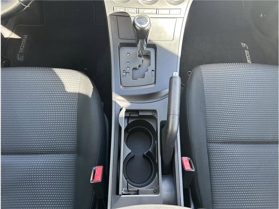 Used 2013 MAZDA MAZDA3 i Touring image 23