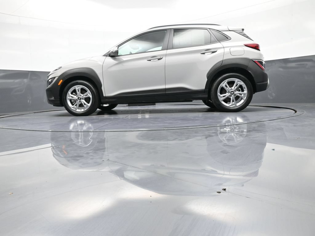 Certified 2022 Hyundai Kona SEL w/ Convenience Package AWD/4WD image 34