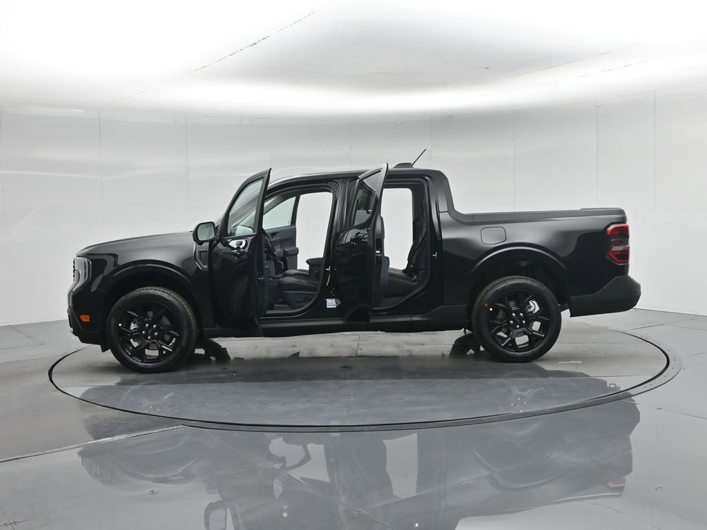 New 2026 Ford Maverick Lariat w/ Black Appearance Package image 35