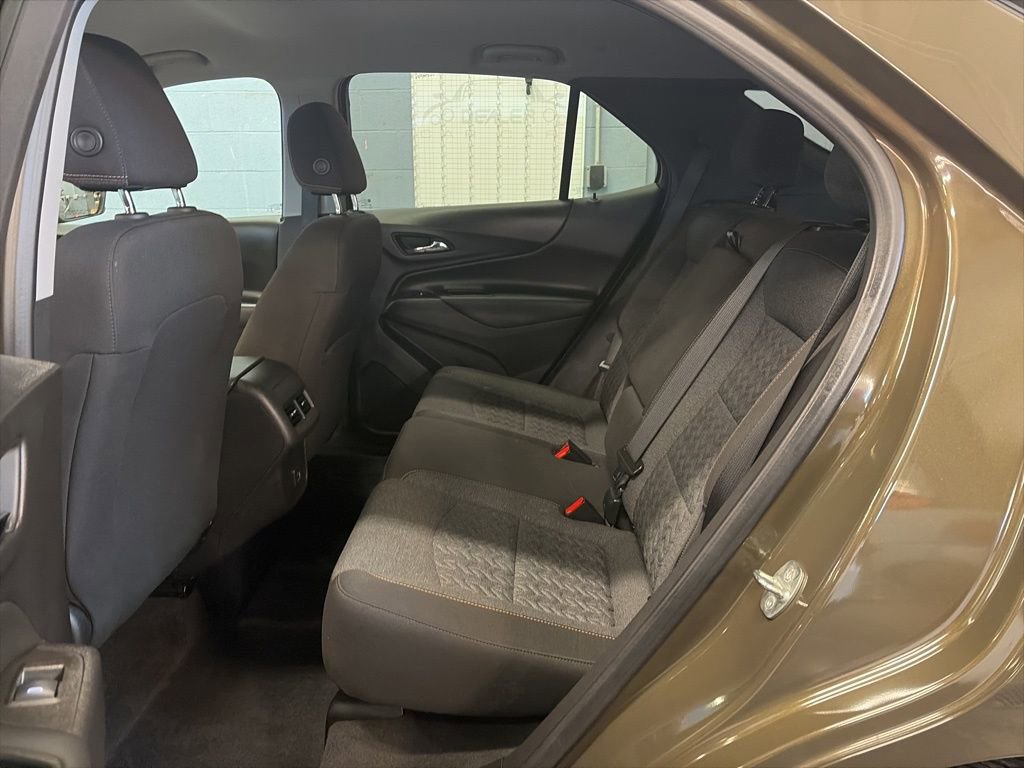 Used 2023 Chevrolet Equinox LT AWD/4WD image 13