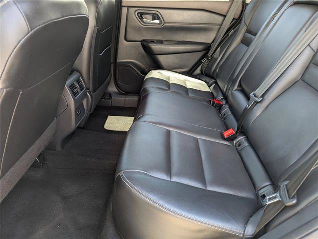 Used 2023 Nissan Rogue SL AWD/4WD image 19