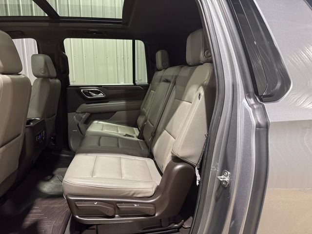 Used 2021 Chevrolet Suburban Z71 AWD/4WD image 21