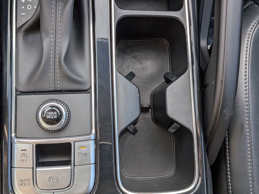 Used 2025 Kia Telluride S FWD image 24