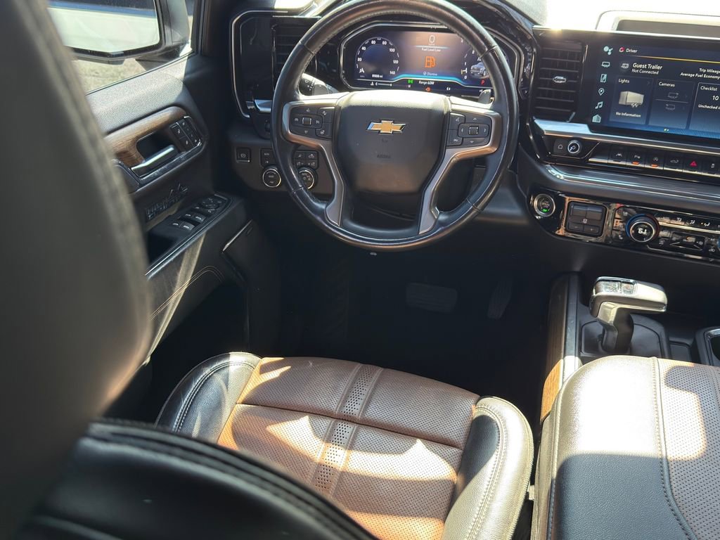 Used 2023 Chevrolet Silverado 1500 High Country w/ Technology Package image 24