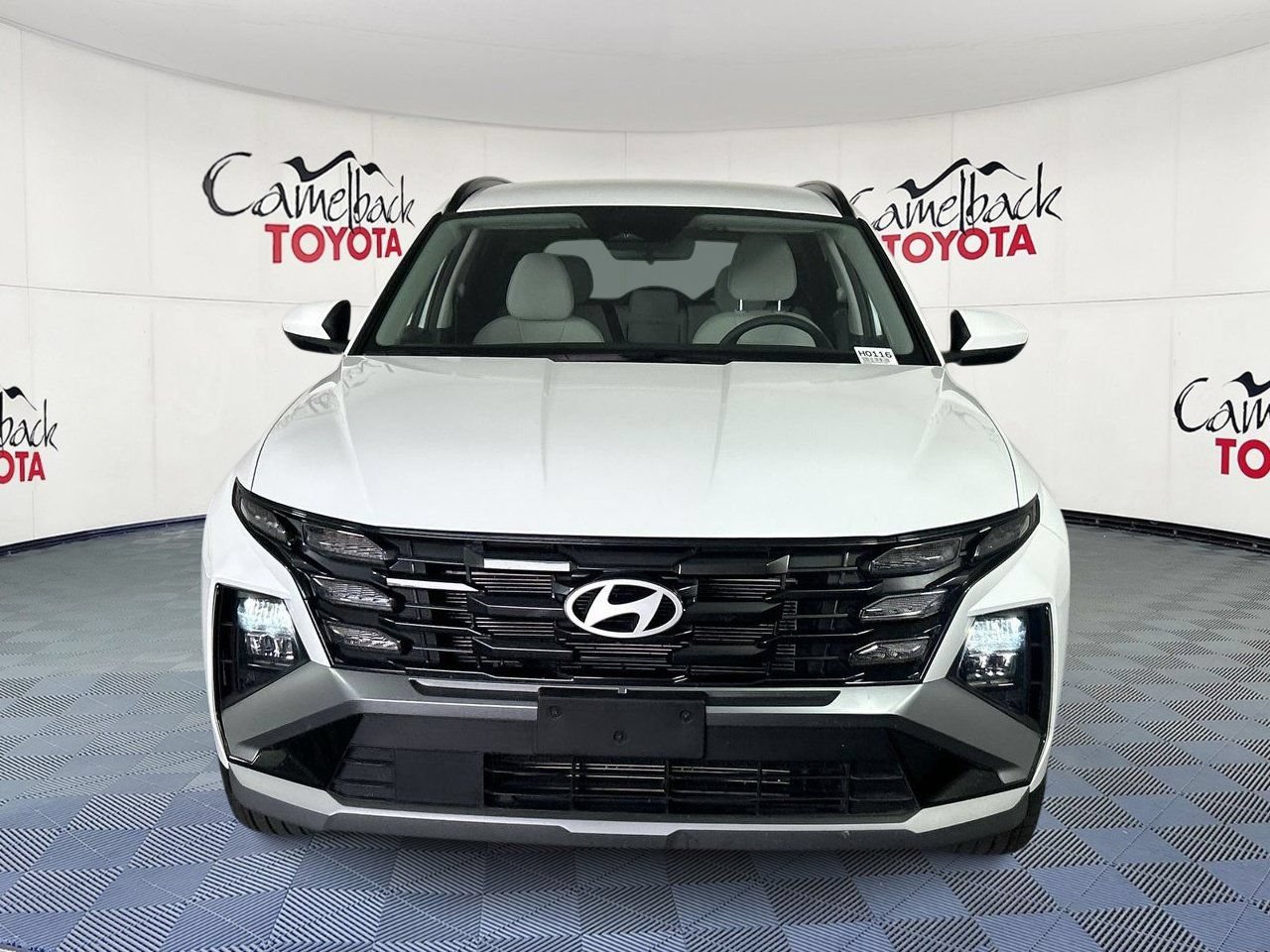 Used 2026 Hyundai Tucson SEL FWD image 2