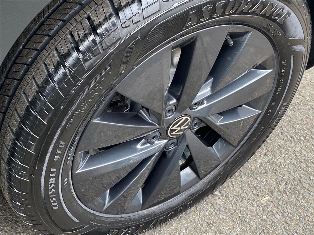 Certified 2022 Volkswagen Taos S image 22