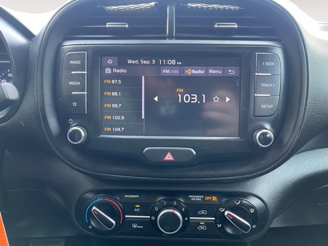 Used 2022 Kia Soul LX image 19