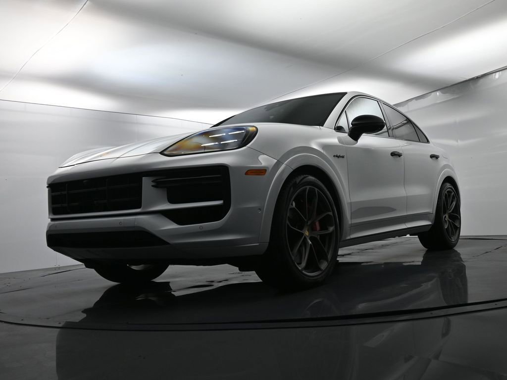 Certified 2024 Porsche Cayenne Turbo image 46