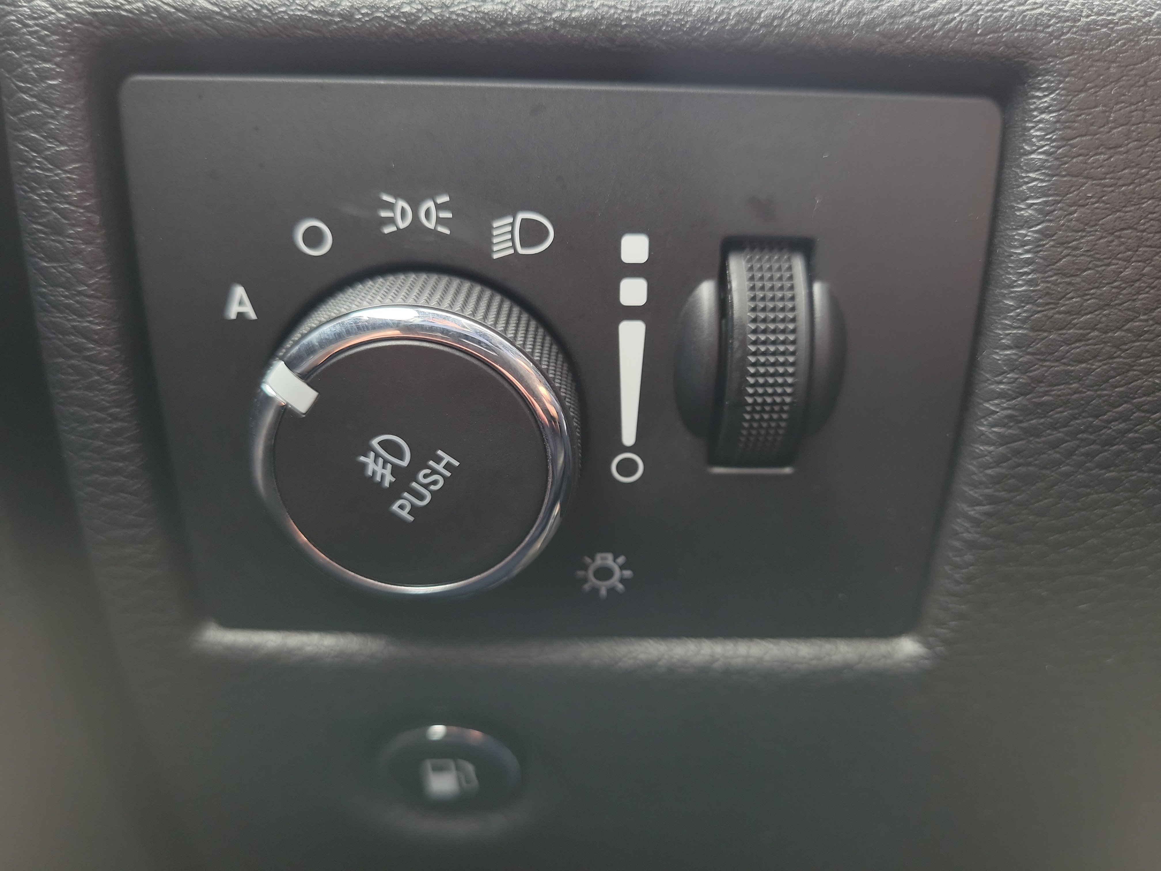 Used 2020 Jeep Grand Cherokee High Altitude AWD/4WD image 30
