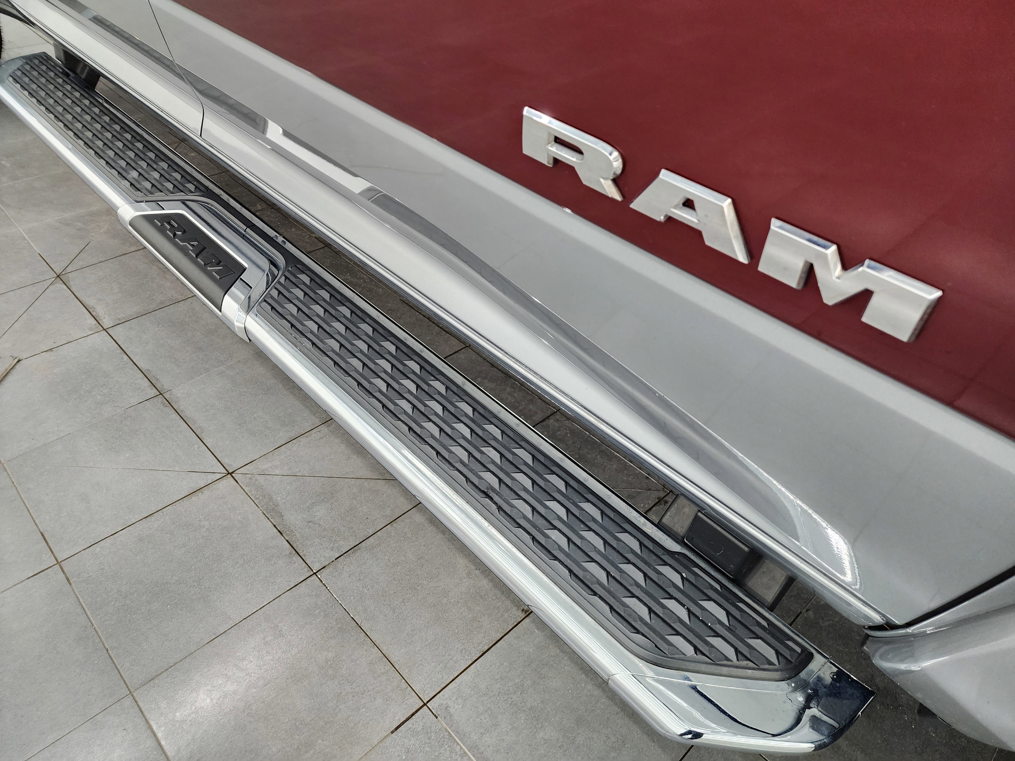 Used 2020 RAM 3500 Laramie image 28