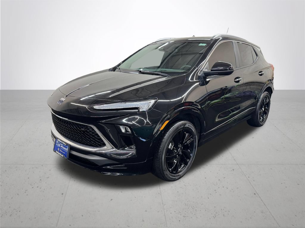 Used 2024 Buick Encore GX Sport Touring FWD image 4
