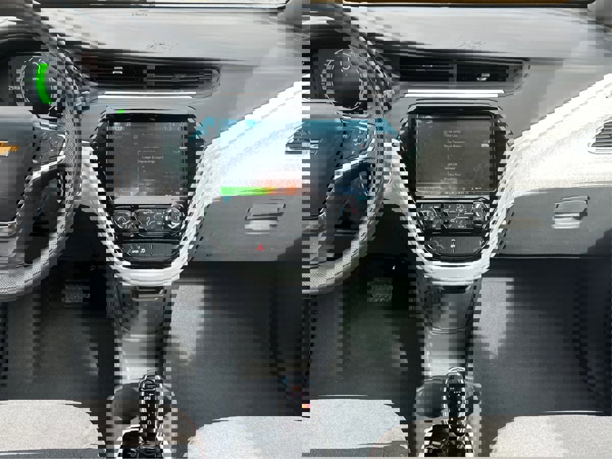 Used 2021 Chevrolet Bolt LT image 17