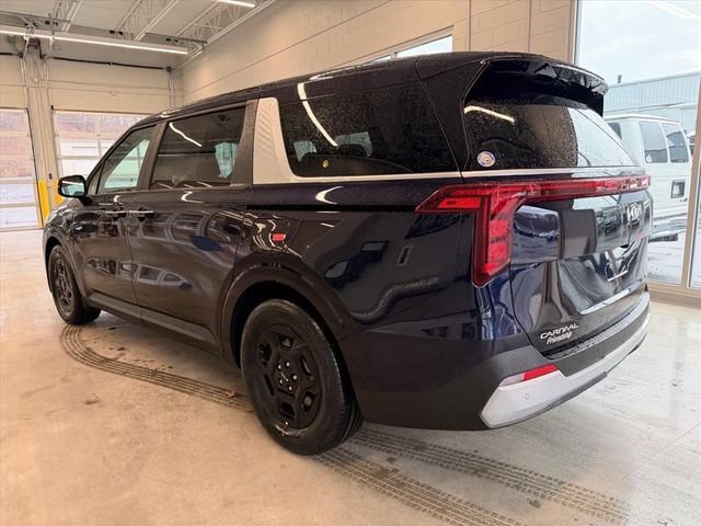 New 2026 Kia Carnival FWD image 4