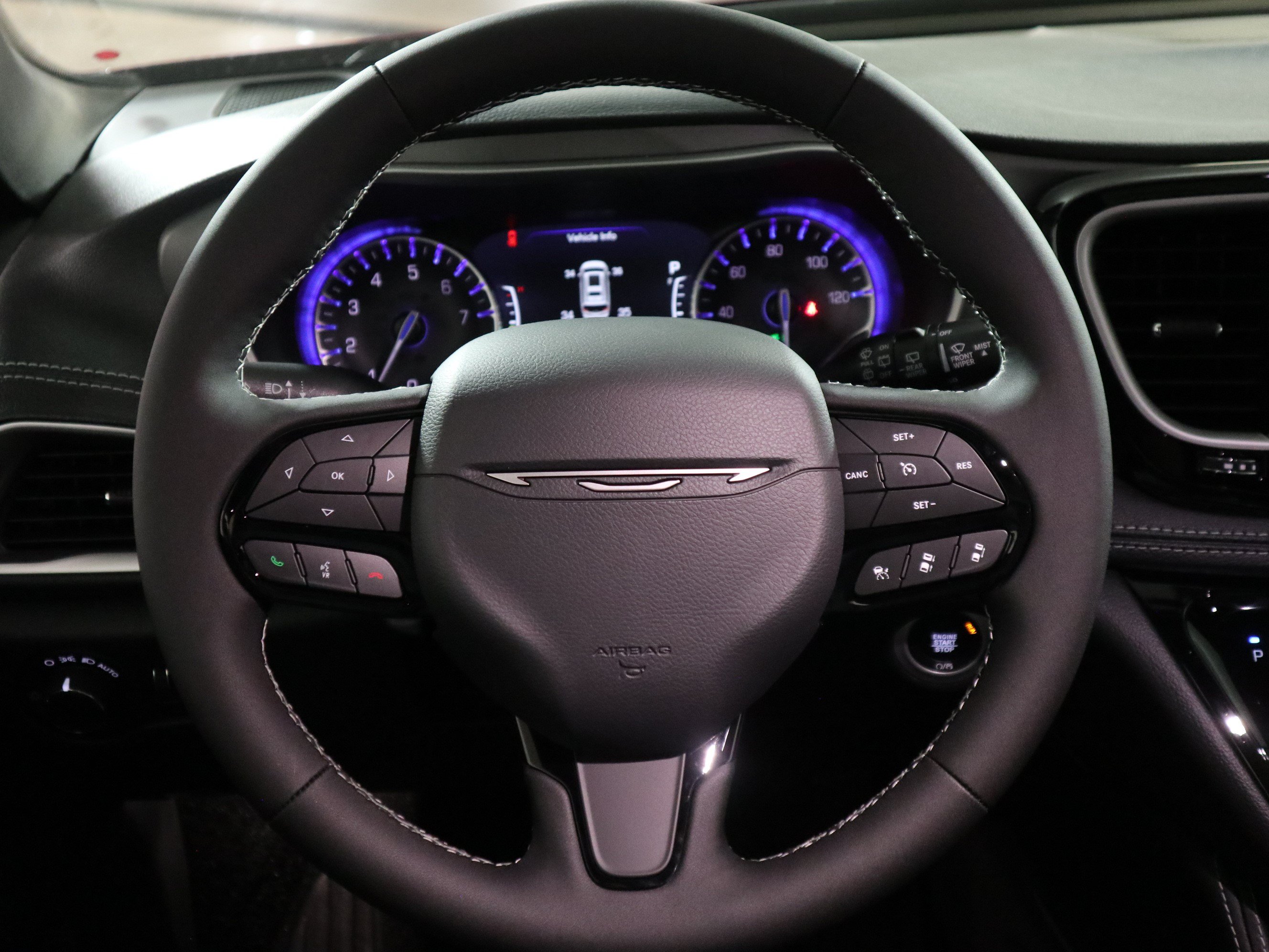 New 2027 Chrysler Pacifica Limited FWD image 17