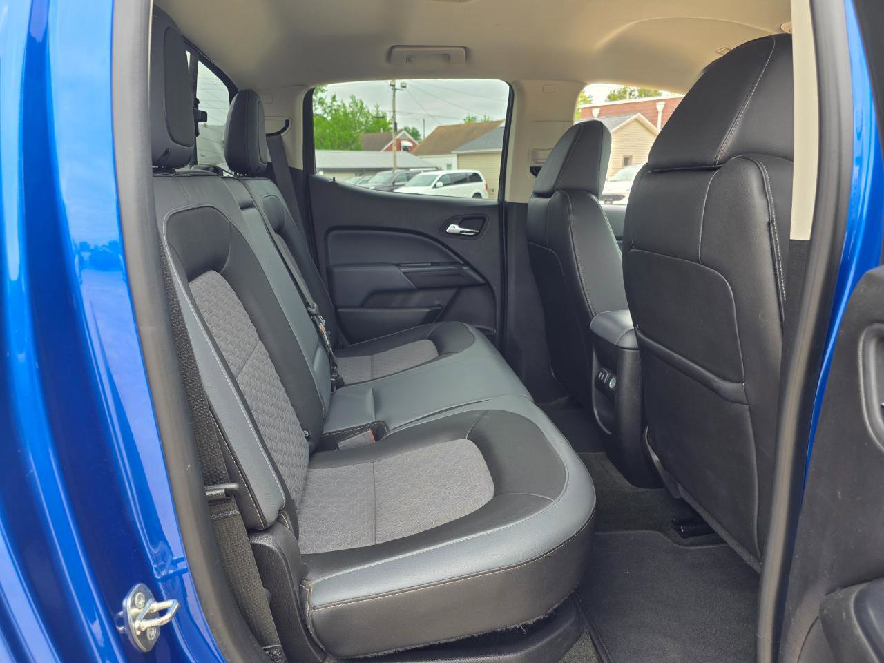 Used 2018 Chevrolet Colorado Z71 AWD/4WD image 22