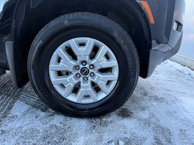 Certified 2024 Nissan Frontier SV w/ Technology Package image 10