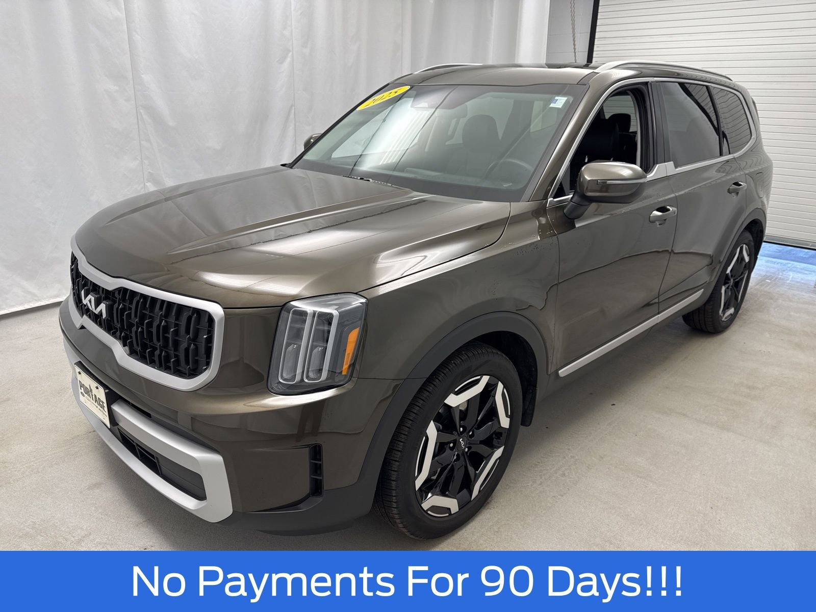 Used 2025 Kia Telluride EX image 5
