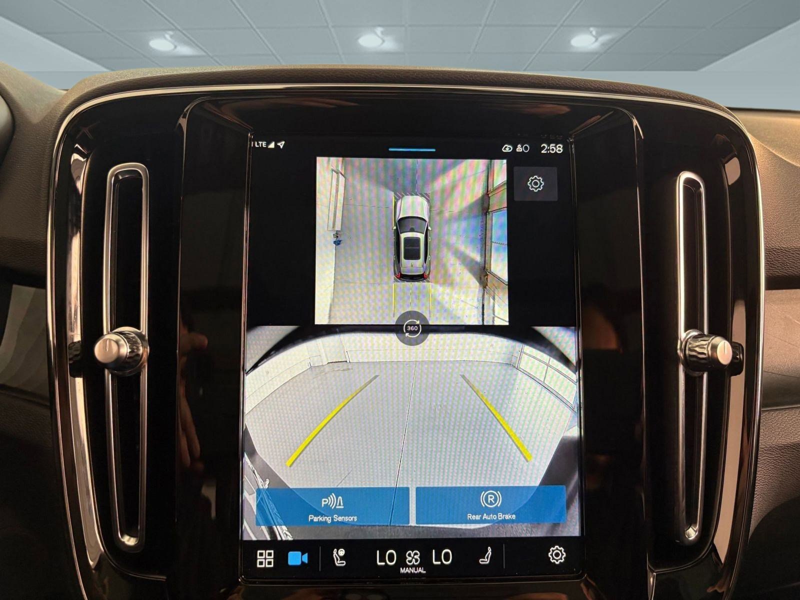 Used 2024 Volvo XC40 Recharge Ultimate w/ Protection Package Premier image 28