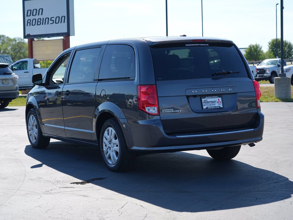 Used 2020 Dodge Grand Caravan SE w/ UConnect Hands-Free Group FWD image 5