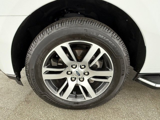 Used 2023 Ford Expedition Limited image 7