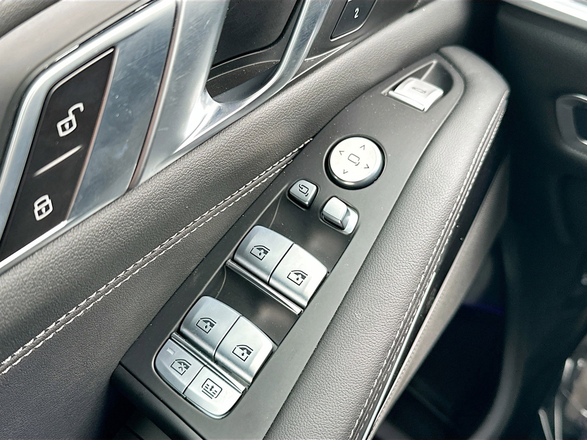 Certified 2024 BMW X7 M60i w/ M Sport Professional Package image 18