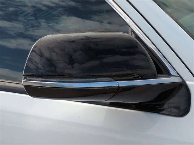 Used 2023 Jeep Wagoneer Series III w/ Preferred Equipment Group image 12