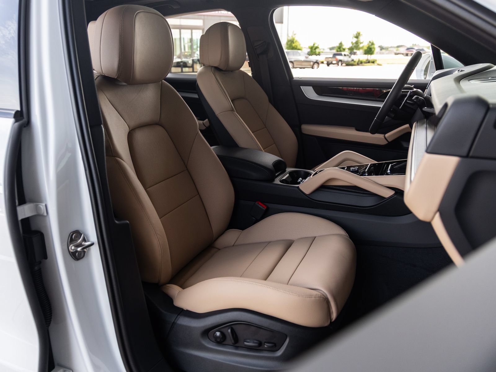 New 2026 Porsche Cayenne AWD/4WD image 44