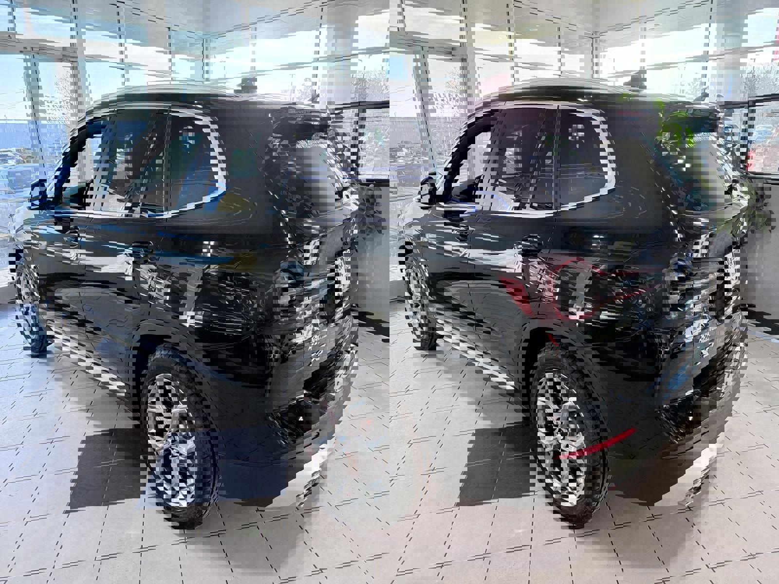 Used 2024 BMW X3 xDrive30i image 5