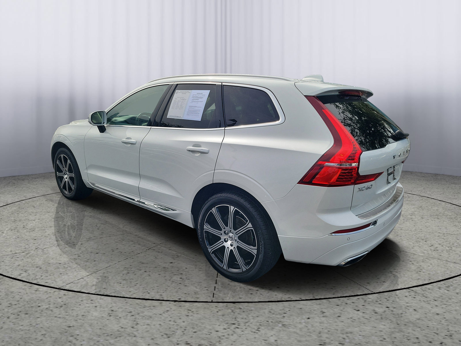 Used 2020 Volvo XC60 T5 Inscription w/ Protection Package Premier FWD image 4