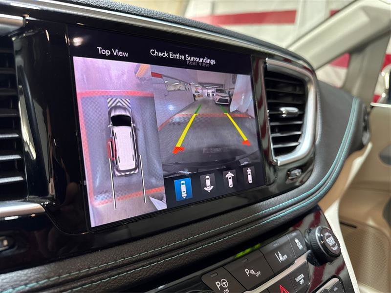 Used 2018 Chrysler Pacifica Limited w/ Advanced Safetytec Group image 35