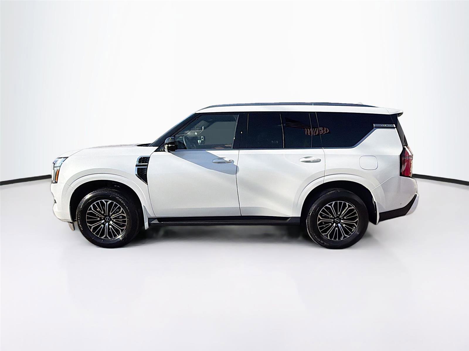 New 2026 Nissan Armada SL w/ Captain's Chari Seat Package image 4