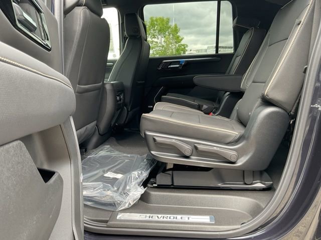 New 2025 Chevrolet Suburban Premier image 14