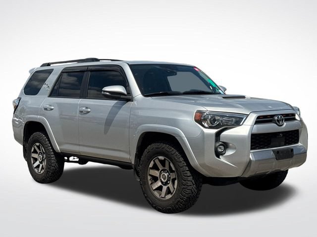 Used 2022 Toyota 4Runner TRD Off-Road Premium AWD/4WD image 9