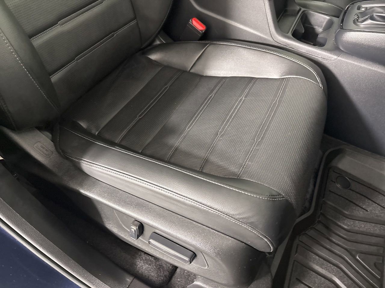 Used 2025 Honda CR-V EX-L image 31