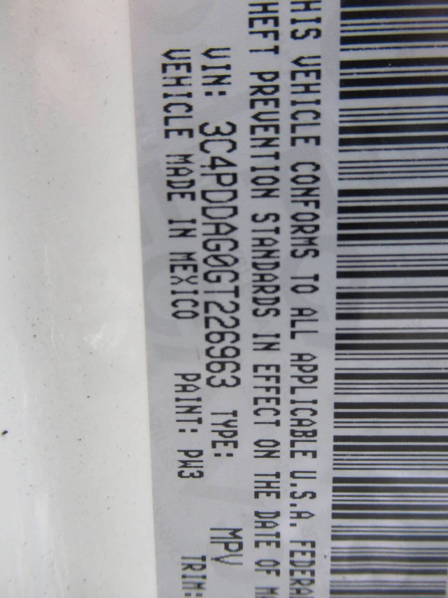 Used 2016 Dodge Journey SE w/ Safe & Sound Group image 17