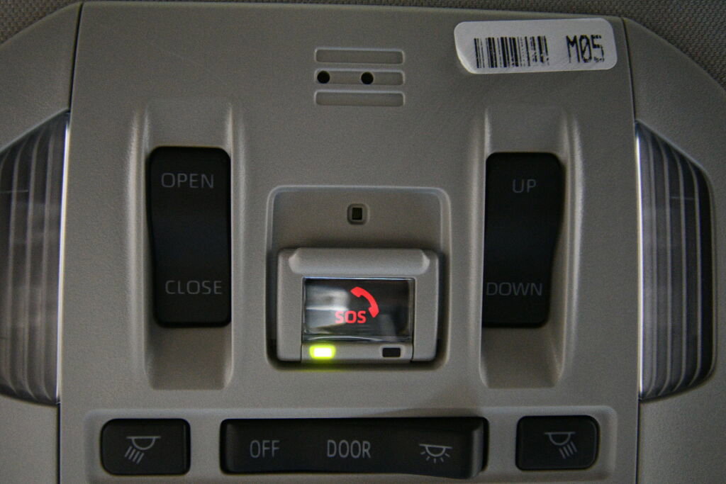 Used 2023 Toyota Highlander XLE image 19